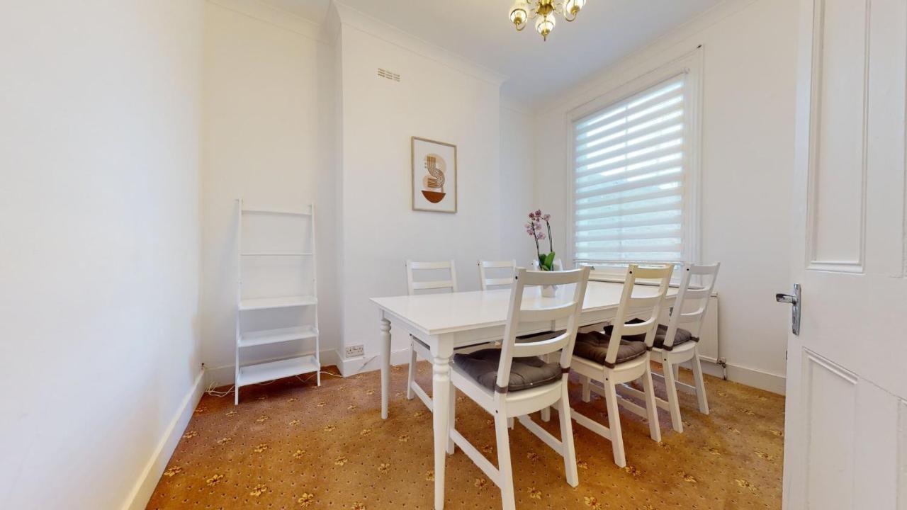 Cheerful 4 Bedroom Victorian House With Back Courtyard Londra Dış mekan fotoğraf