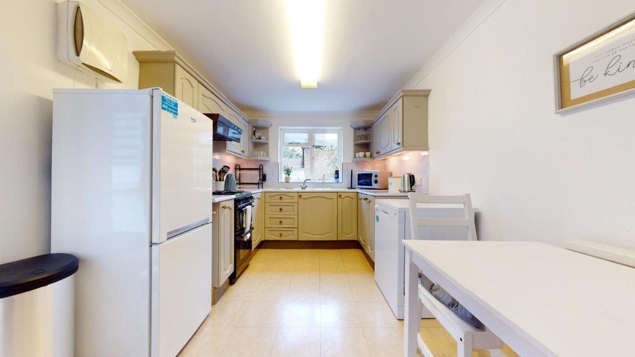 Cheerful 4 Bedroom Victorian House With Back Courtyard Londra Dış mekan fotoğraf