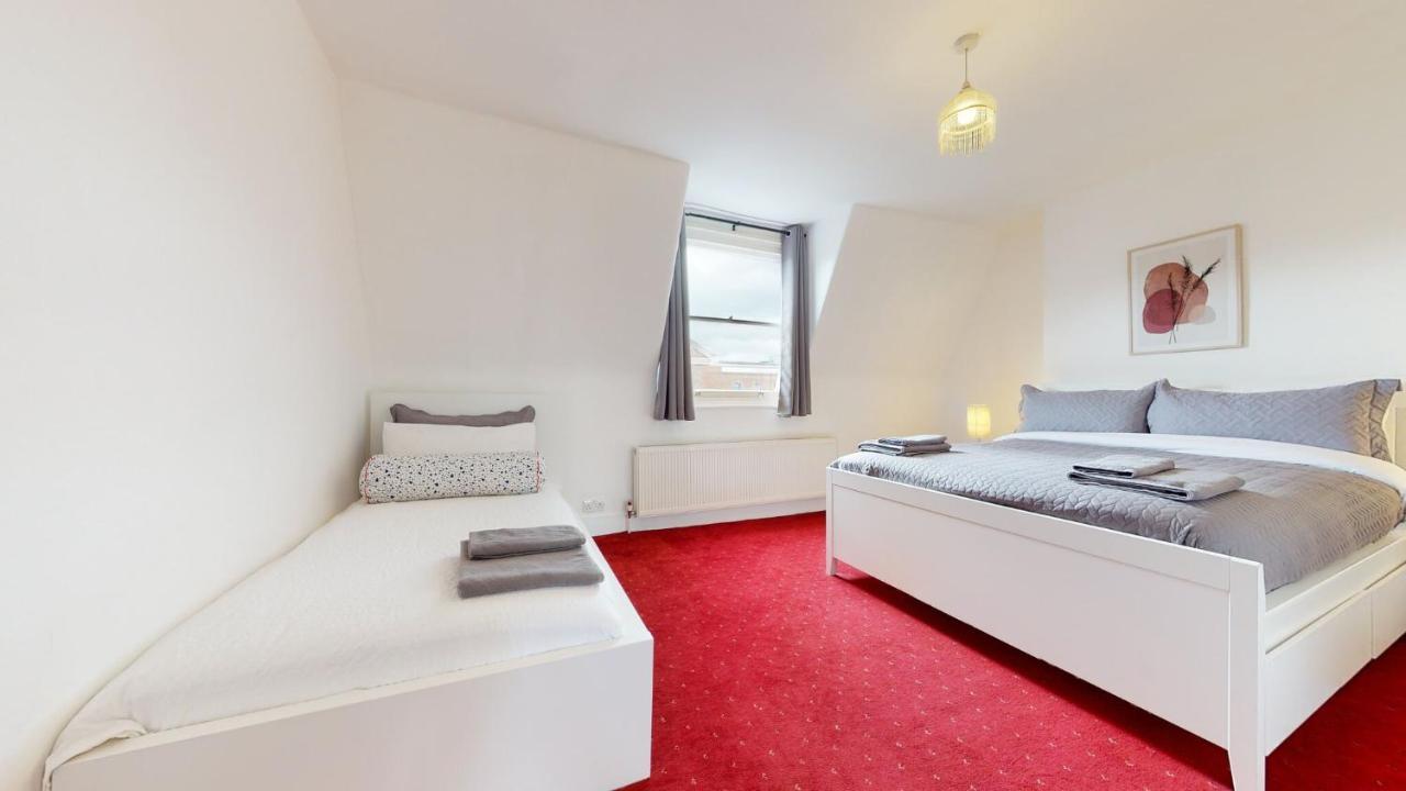 Cheerful 4 Bedroom Victorian House With Back Courtyard Londra Dış mekan fotoğraf